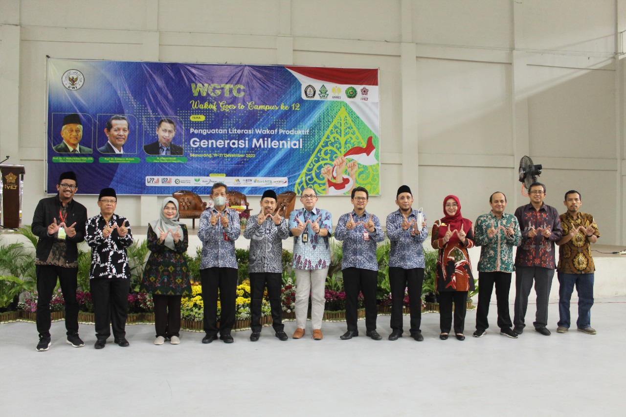 Wakaf Goes To Campus Berikan Edukasi Wakaf di Universitas Ivet