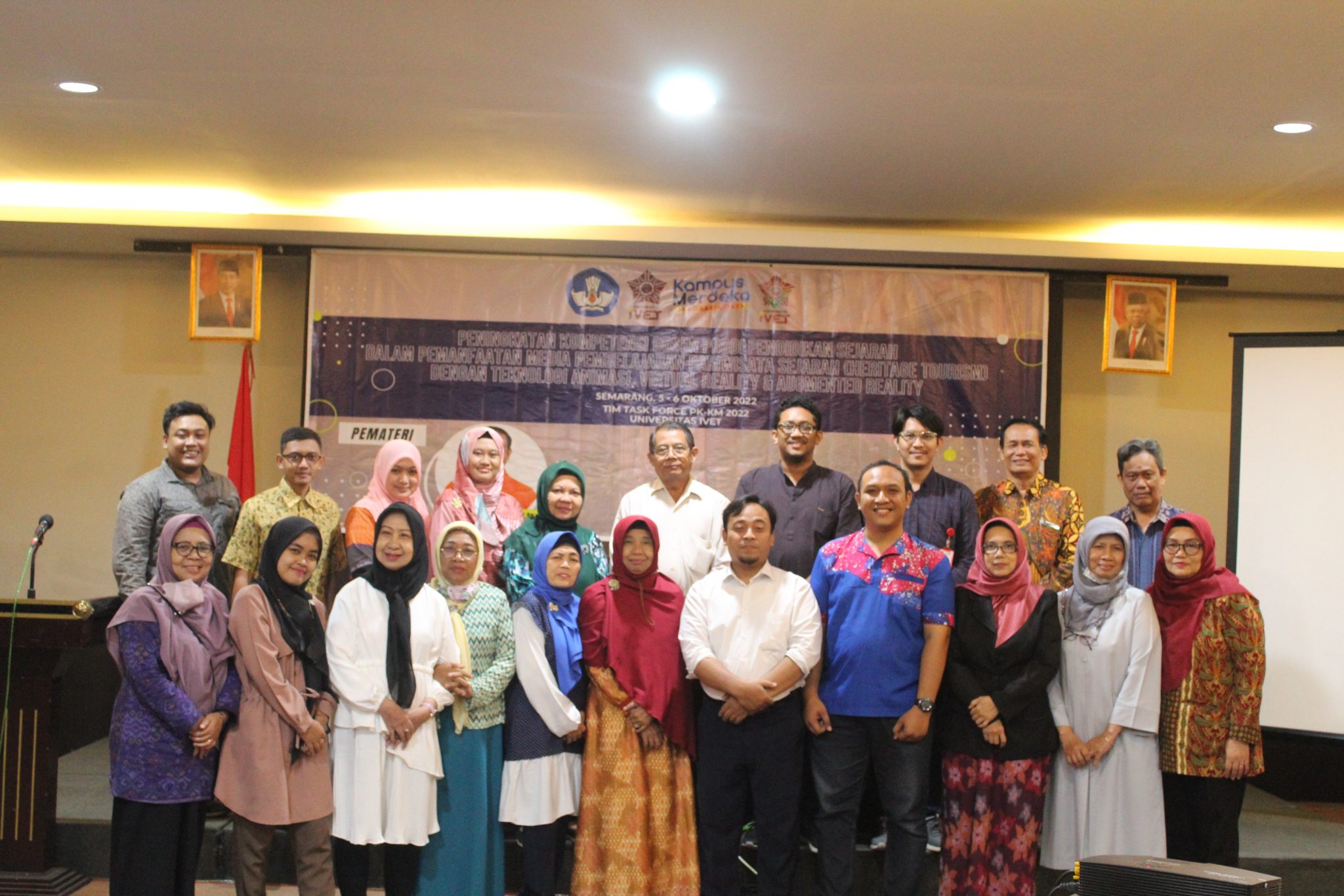 Dosen Prodi Pendidikan Sejarah Universitas Ivet Berlatih Membuat Media Pembelajran Berbasis Animasi, VR dan AR