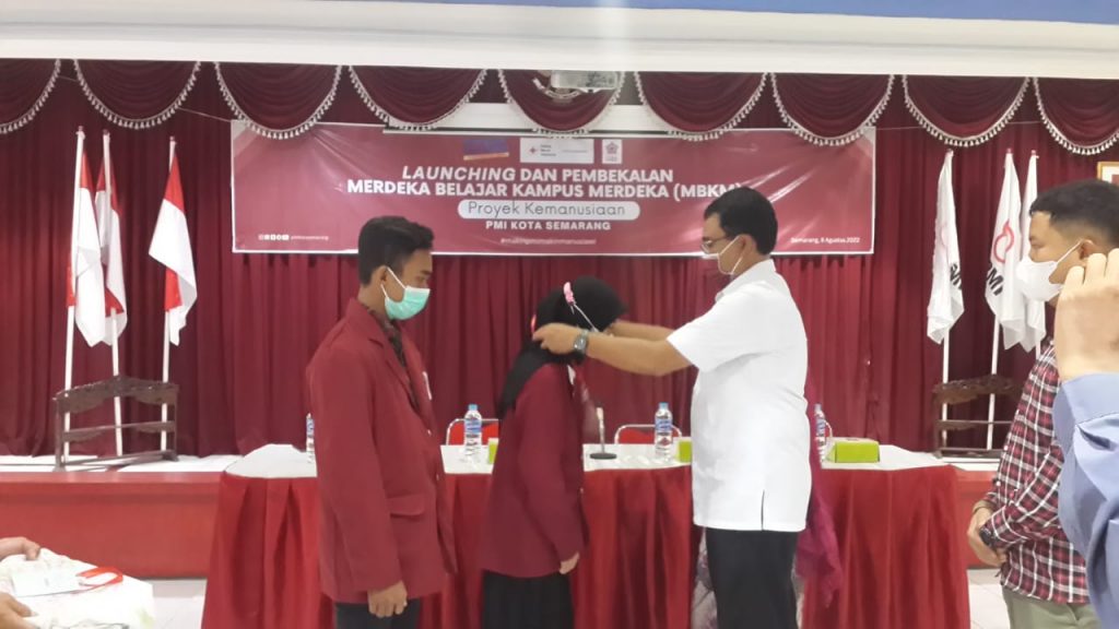 Bersama PMI Universitas Ivet Dalami Aspek Kemanusiaan dalam Program Merdeka Belajar