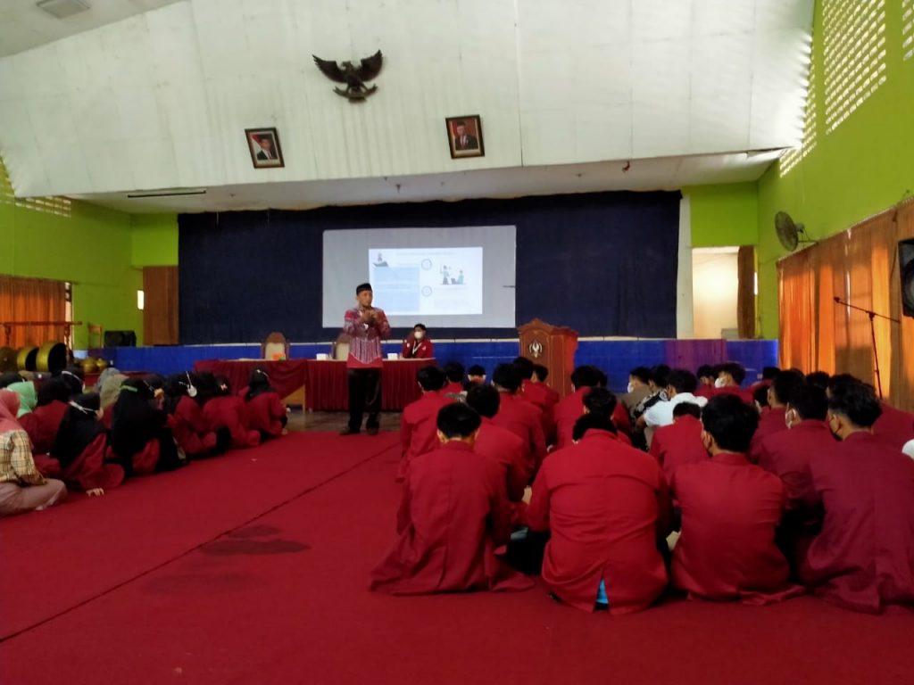 Tingkatkan Potensi Prestasi Mahasiswa Ratusan Mahasiswa Beasiswa Universitas Ivet Hadiri Implementasi MBKM
