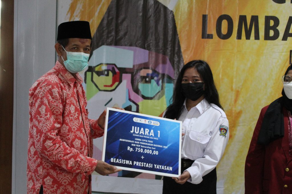 BEM FKIP Universitas Ivet Adakan lomba Cipta Puisi Dalam Rangka Hardiknas 2021