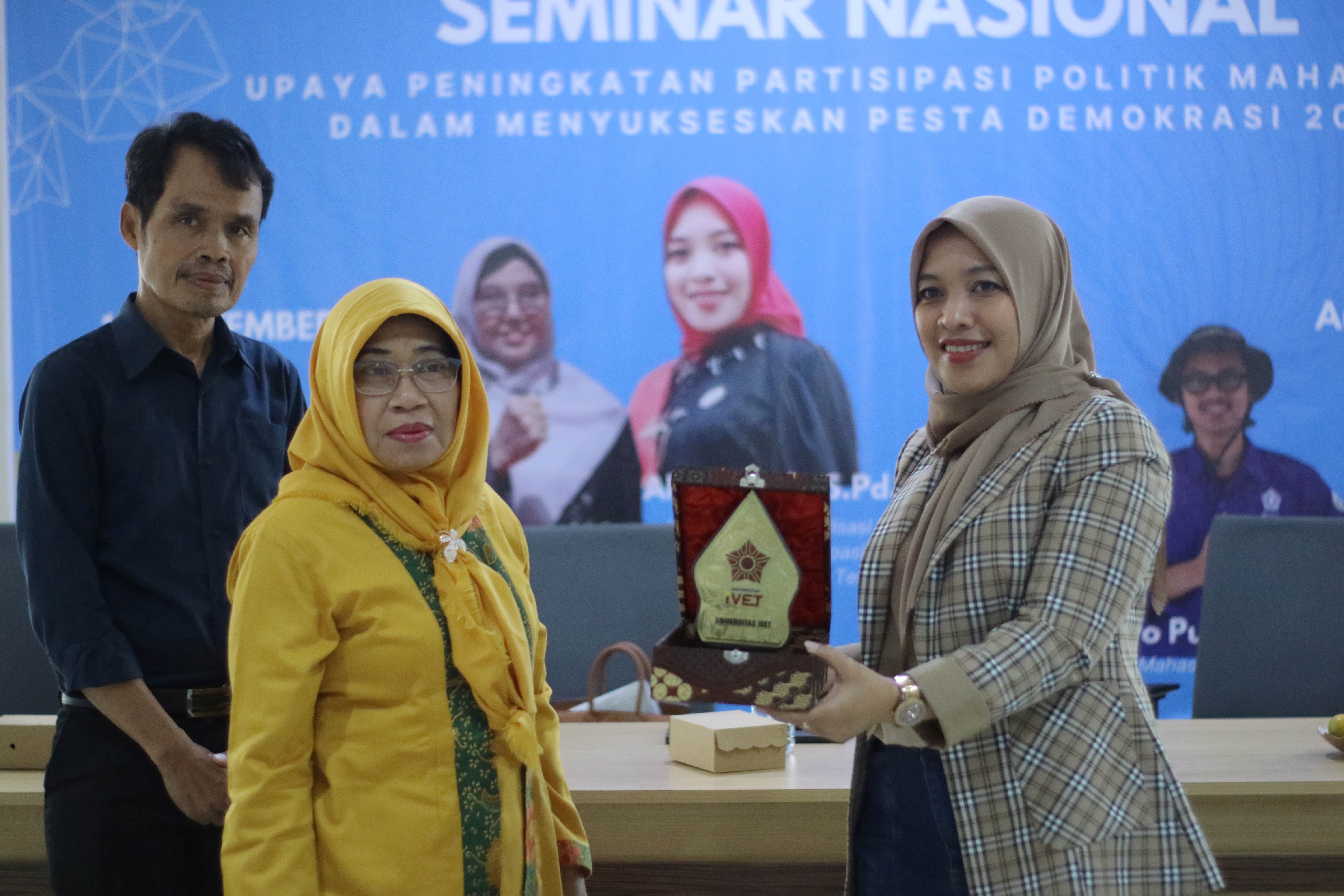 Hima Pendidikan Kewarganegaraan Unisvet Selenggarakan Seminar Sukseskan Pemilu 2024 