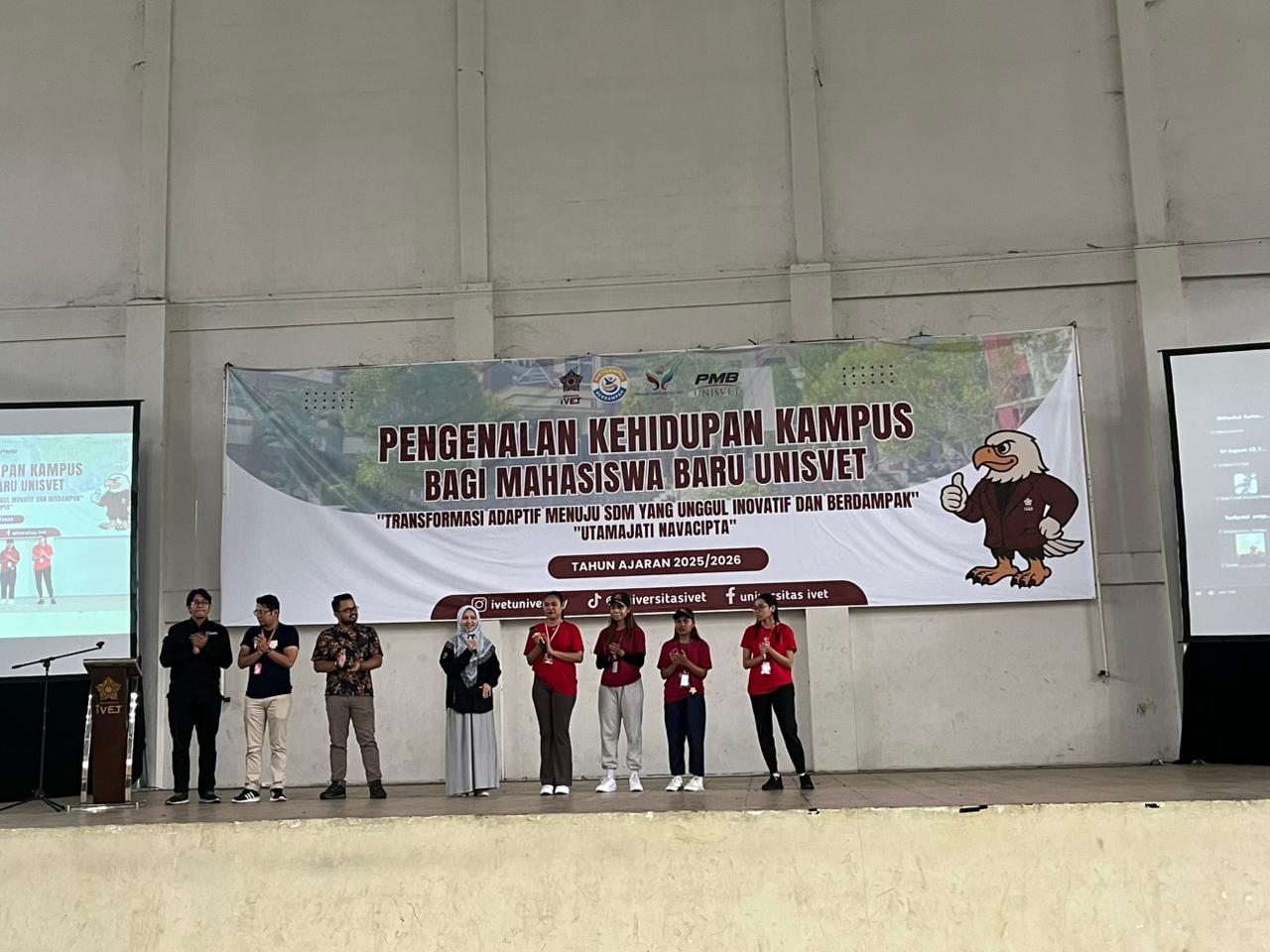 PKKMB Hari Kedua Unisvet Semarang Semarak dengan Penampilan Mahasiswa Luar Negeri